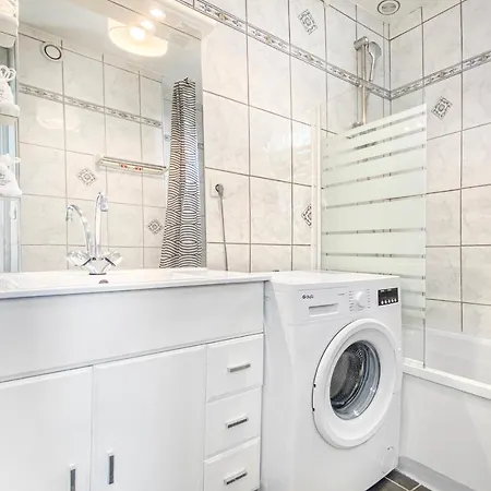 Gasthuis Homey Coloc Goodlife - Colocation Moderne - Privees - Wifi Et Netflix - Au Pied Du Tram Pour Geneve Ambilly