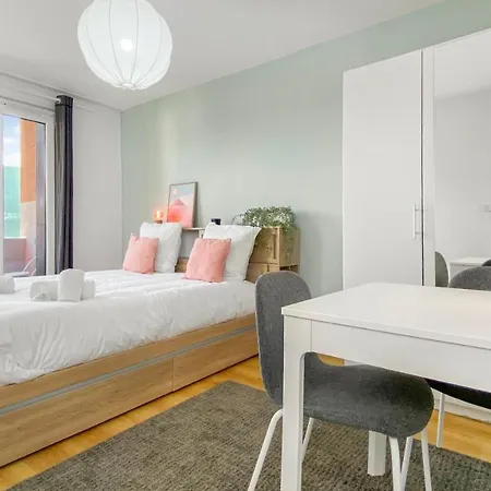 Homey Coloc Goodlife - Colocation Moderne - Privees - Wifi Et Netflix - Au Pied Du Tram Pour Geneve Gasthuis