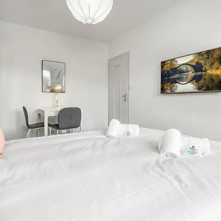 Homey Coloc Goodlife - Colocation Moderne - Privees - Wifi Et Netflix - Au Pied Du Tram Pour Geneve أمْبييّي